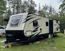 2018 Venture RV SportTrek 312VRK, $ 21,000