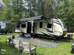 2018 Venture RV SportTrek 312VRK, $ 21,000