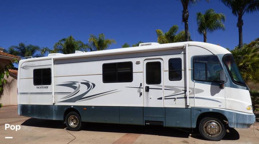 1999 Holiday Rambler Vacationer 32CG, $ 22,500
