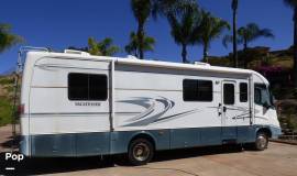 1999 Holiday Rambler Vacationer 32CG, $ 22,500