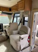 1999 Holiday Rambler Vacationer 32CG, $ 22,500