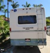 1999 Holiday Rambler Vacationer 32CG, $ 22,500