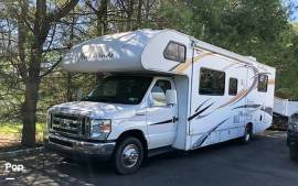 2012 Thor Motor Coach Four Winds 28Z, $ 41,999