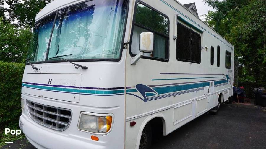 1996 Four Winds Hurricane M29D, $ 22,750