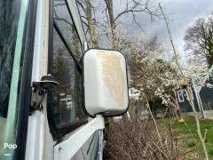 1996 Four Winds Hurricane M29D, $ 22,750