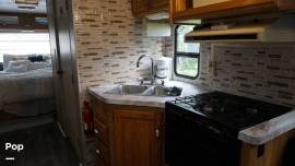 1996 Four Winds Hurricane M29D, $ 22,750