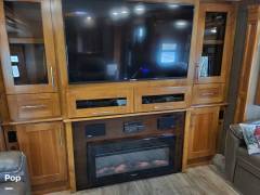 2017 Vanleigh RV Vilano 375FL, $ 53,000
