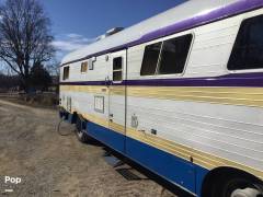 1971 Newell Coach 30, $ 25,250