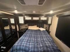 2017 Grand Design Momentum 399th, $ 74,000