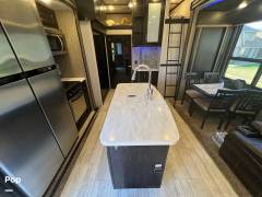2017 Grand Design Momentum 399th, $ 74,000