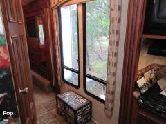 2013 Thor Motor Coach Chateau 31F, $ 45,000