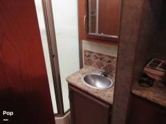 2013 Thor Motor Coach Chateau 31F, $ 45,000