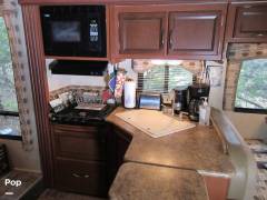 2013 Thor Motor Coach Chateau 31F, $ 45,000