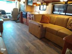 2011 Holiday Rambler Vacationer 36SBT, $ 95,600