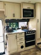 2022 Thor Motor Coach Chateau 24F, $ 89,000