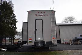 2017 Heartland Sundance 3700RLB, $ 24,500