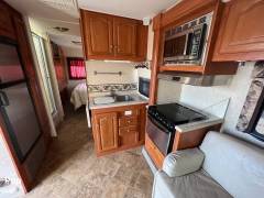 2008 Forest River Forester 2861DS, $ 45,999