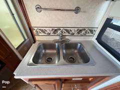 2008 Forest River Forester 2861DS, $ 45,999