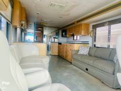 1999 Monaco Diplomat 38A, $ 36,500