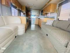 1999 Monaco Diplomat 38A, $ 36,500