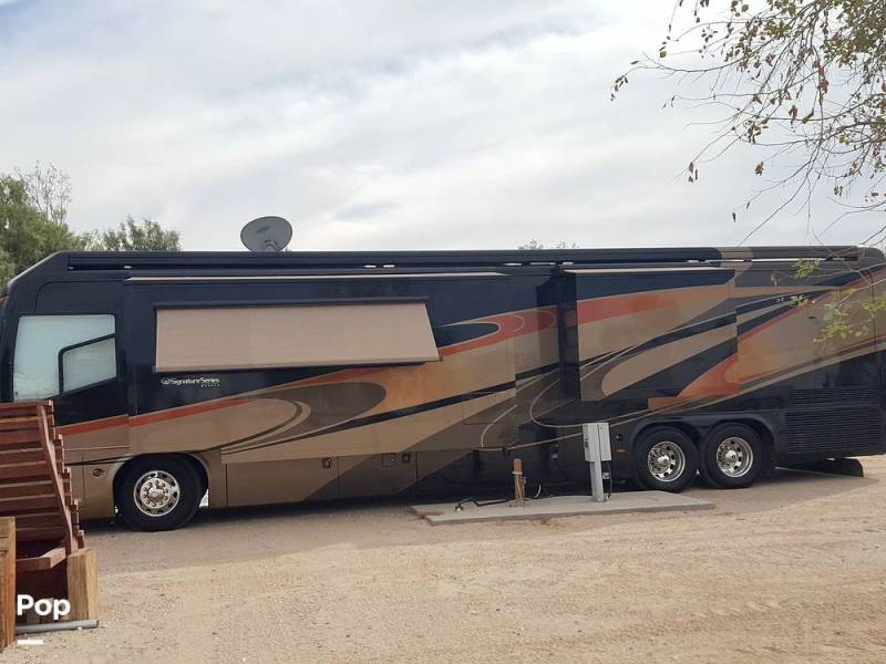 2008 Monaco Signature Series 45' Cambridge IV, $ 155,000