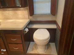 2008 Monaco Signature Series 45' Cambridge IV, $ 155,000
