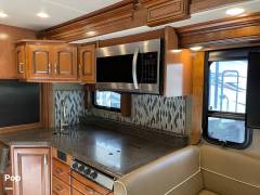 2018 Holiday Rambler Navigator XE 35E, $ 155,000