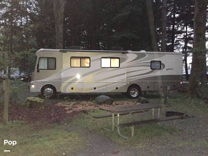 2008 Fleetwood Terra LX 34N, $ 27,000