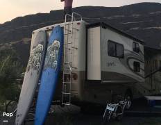 2008 Fleetwood Terra LX 34N, $ 27,000