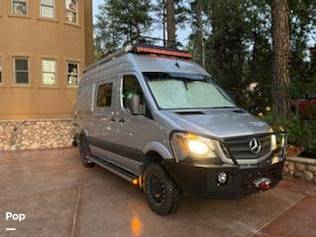 2019 Winnebago Revel 44E 4X4, $ 130,000