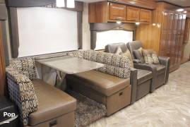 2018 Coachmen Sportscoach 409BG, $ 286,000