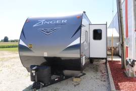 2019 CrossRoads Zinger 328SB, $ 29,900