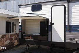 2019 CrossRoads Zinger 328SB, $ 29,900