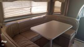 2009 Thor Motor Coach Freedom Elite 23S, $ 49,500