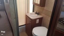 2009 Thor Motor Coach Freedom Elite 23S, $ 49,500