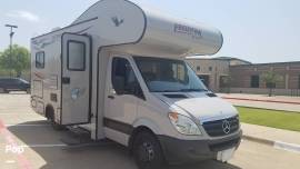 2009 Thor Motor Coach Freedom Elite 23S, $ 49,500
