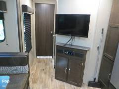 2019 Keystone Springdale 271RL, $ 18,500