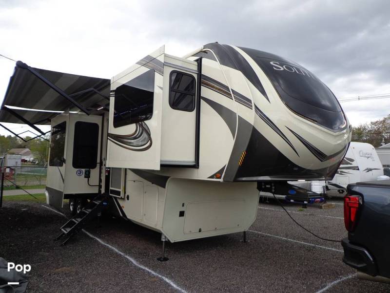 2021 Grand Design Solitude 380FL, $ 92,950