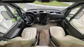 2015 Winnebago View 24J, $ 67,000