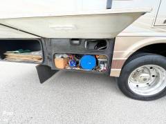 2012 Winnebago Sightseer 33C, $ 49,900