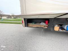 2012 Winnebago Sightseer 33C, $ 49,900