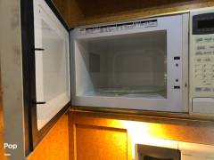 2000 Custom Conversion 4500 MCI 102, $ 55,000