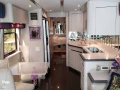 1994 Prevost XL40 Hoffman, $ 100,000