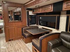 2011 Fleetwood Southwind 32VS, $ 52,000