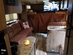 2017 Coachmen Freelander 31BH, $ 70,000