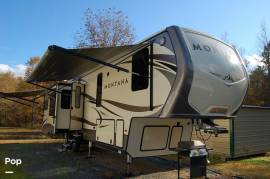 2017 Keystone Montana Legacy 3440RL, $ 69,900