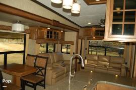 2017 Keystone Montana Legacy 3440RL, $ 69,900