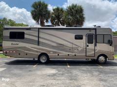 2015 Fleetwood Bounder 33 C, $ 65,000