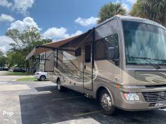 2015 Fleetwood Bounder 33 C, $ 65,000