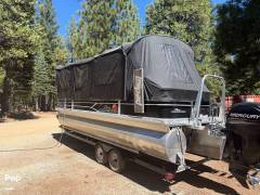 2016 Sun Tracker FISHIN' BARGE 24 DLX XP3, $ 42,250.00